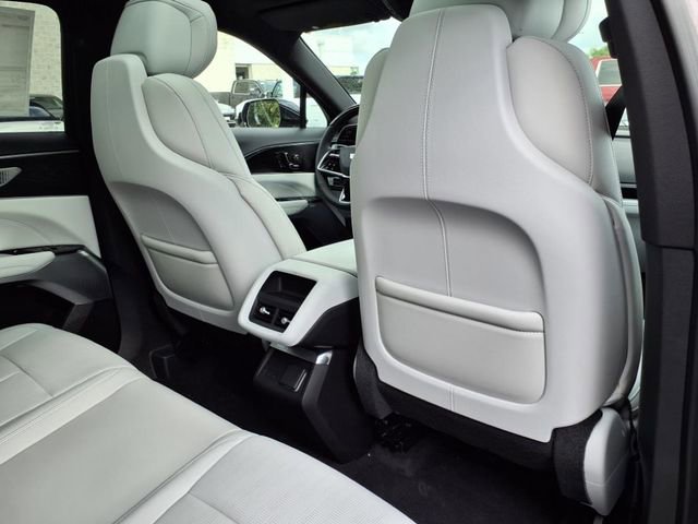 New 2025 Cadillac Lyriq Luxury RWD image 21