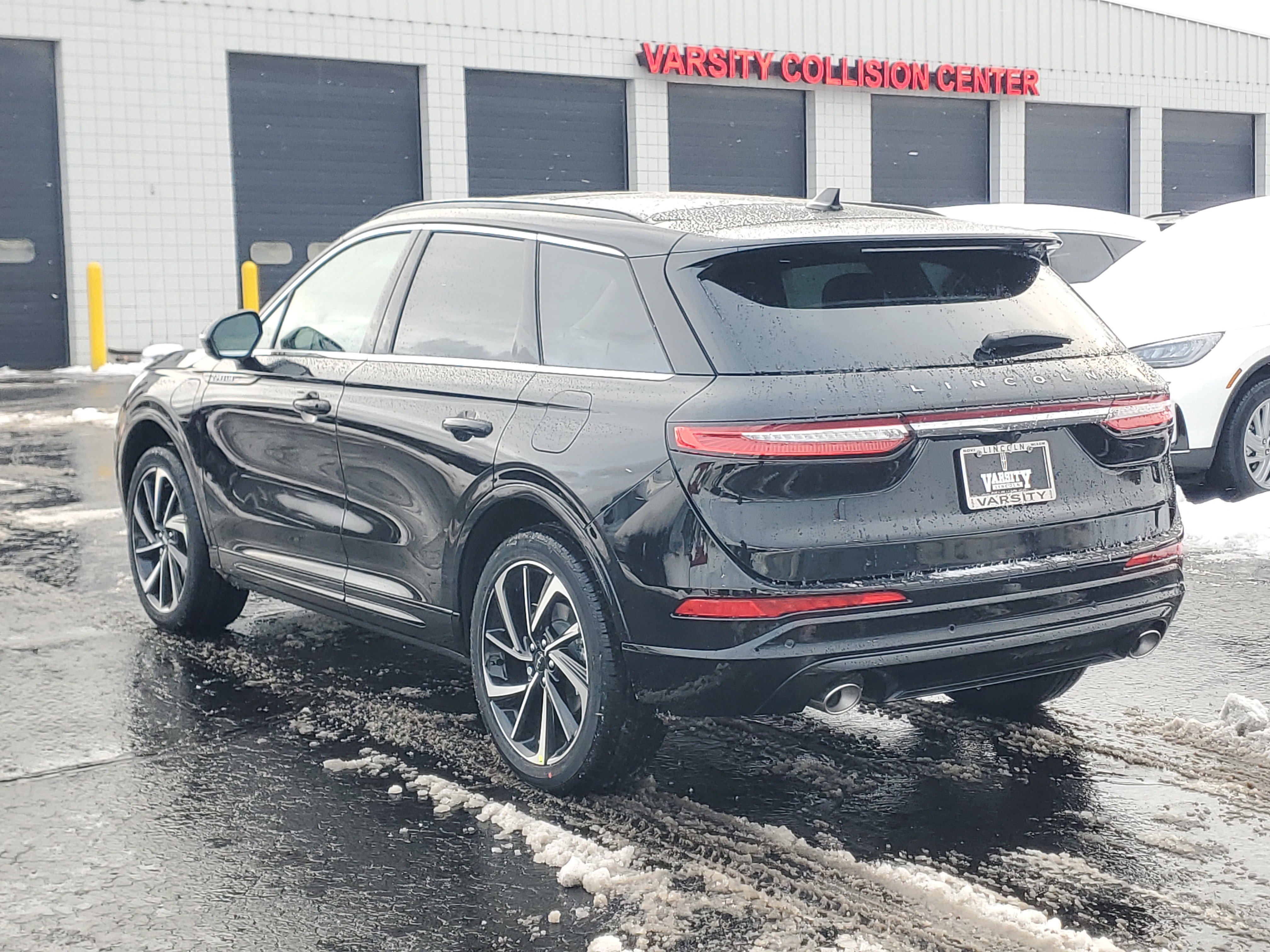 New 2026 Lincoln Corsair Grand Touring image 3