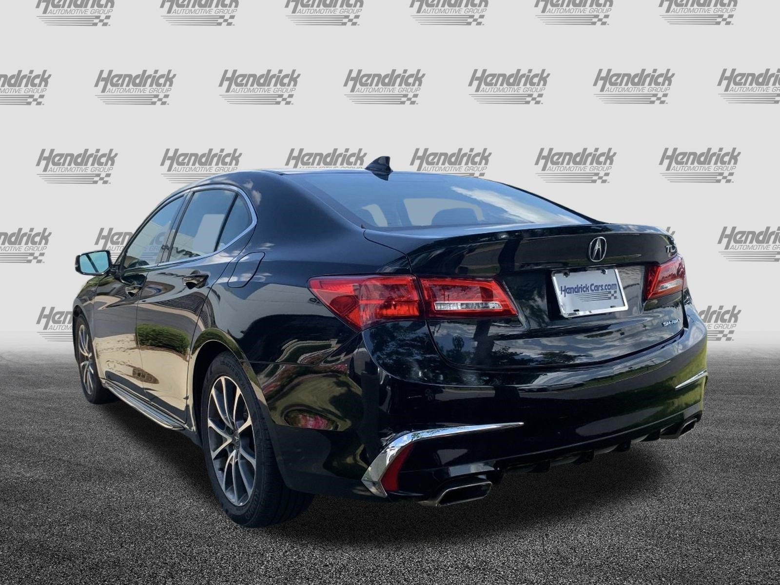 Used 2018 Acura TLX w/ Technology Package AWD/4WD image 8