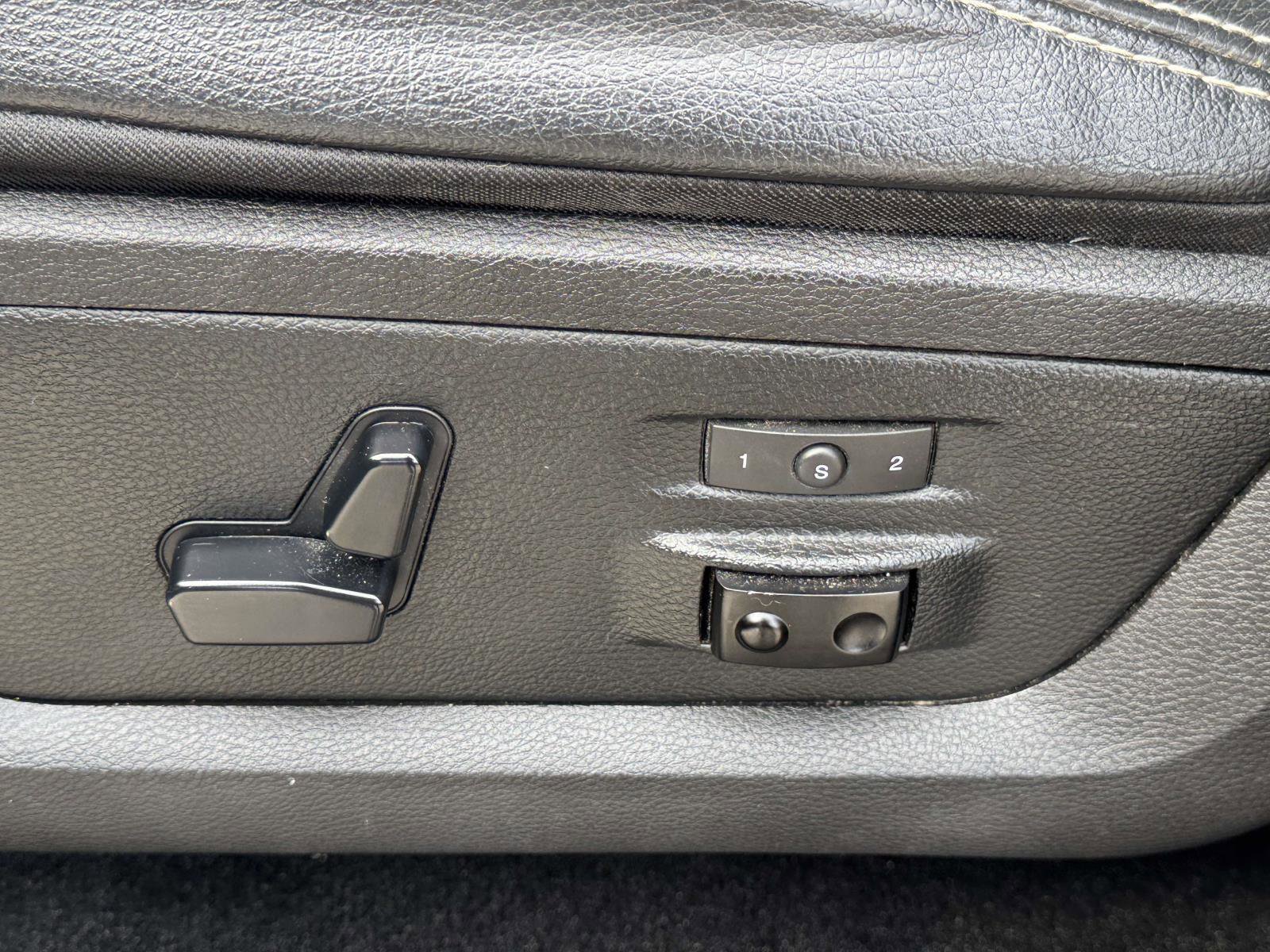 Used 2017 RAM 1500 Laramie w/ Convenience Group image 17