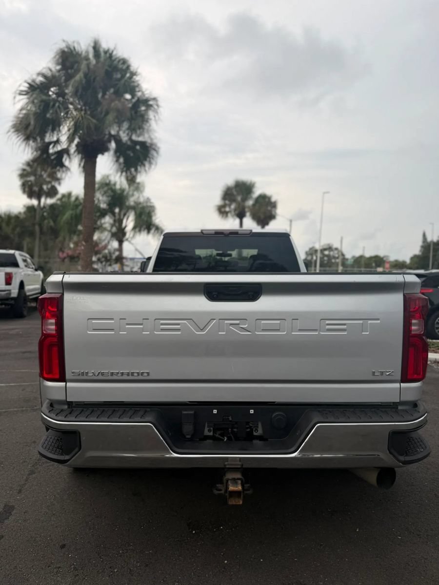 Used 2020 Chevrolet Silverado 3500 LTZ w/ Gooseneck/5TH Wheel Package AWD/4WD image 6