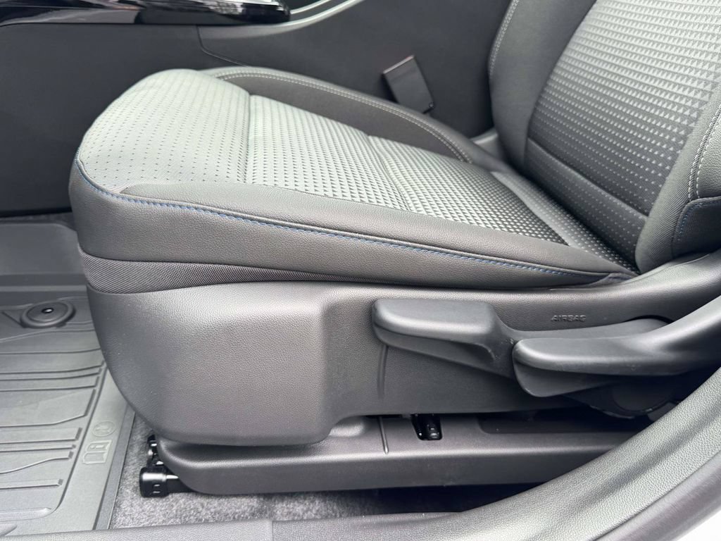 New 2026 Chevrolet Trax LT w/ Driver Confidence Package FWD image 19