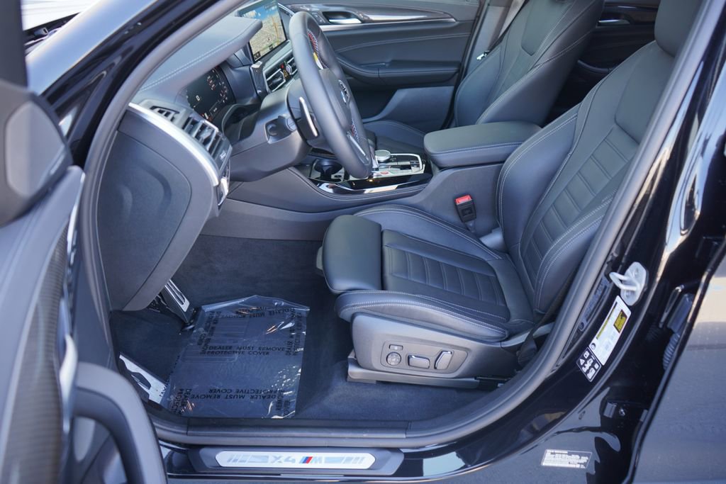 Used 2025 BMW X4 M w/ Executive Package image 11