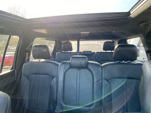 Used 2023 Jeep Wagoneer Series II w/ Premium Group I image 17