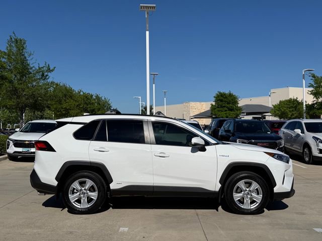 Used 2021 Toyota RAV4 XLE w/ Convenience Package image 5