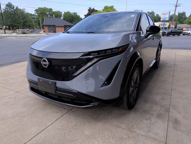 Used 2023 Nissan Ariya AWD image 4