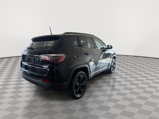 Used 2018 Jeep Compass Latitude AWD/4WD image 10