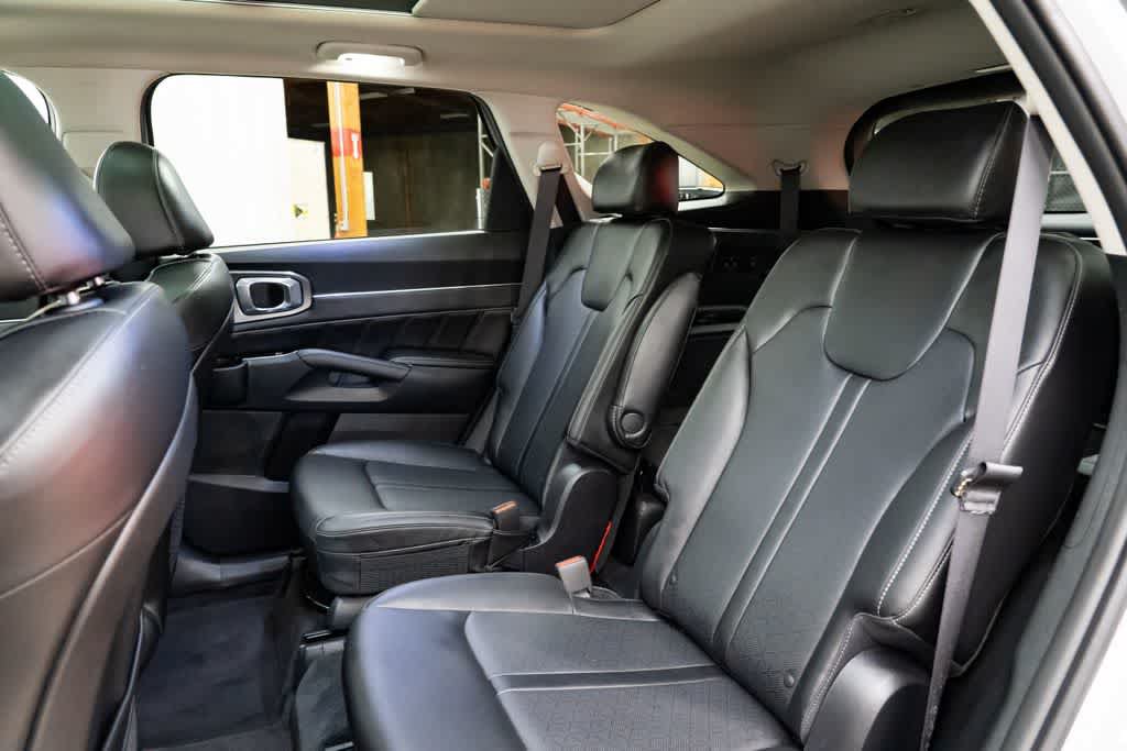 Used 2022 Kia Sorento SX AWD/4WD image 26