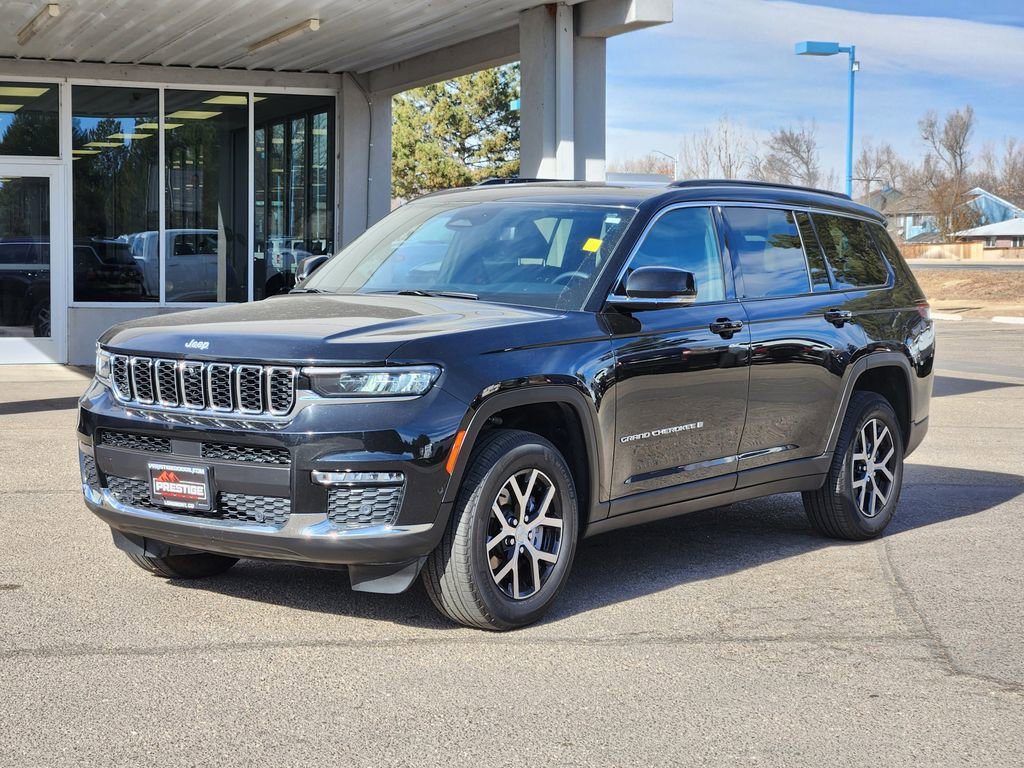 Used 2024 Jeep Grand Cherokee L Limited w/ Luxury Tech Group II image 4