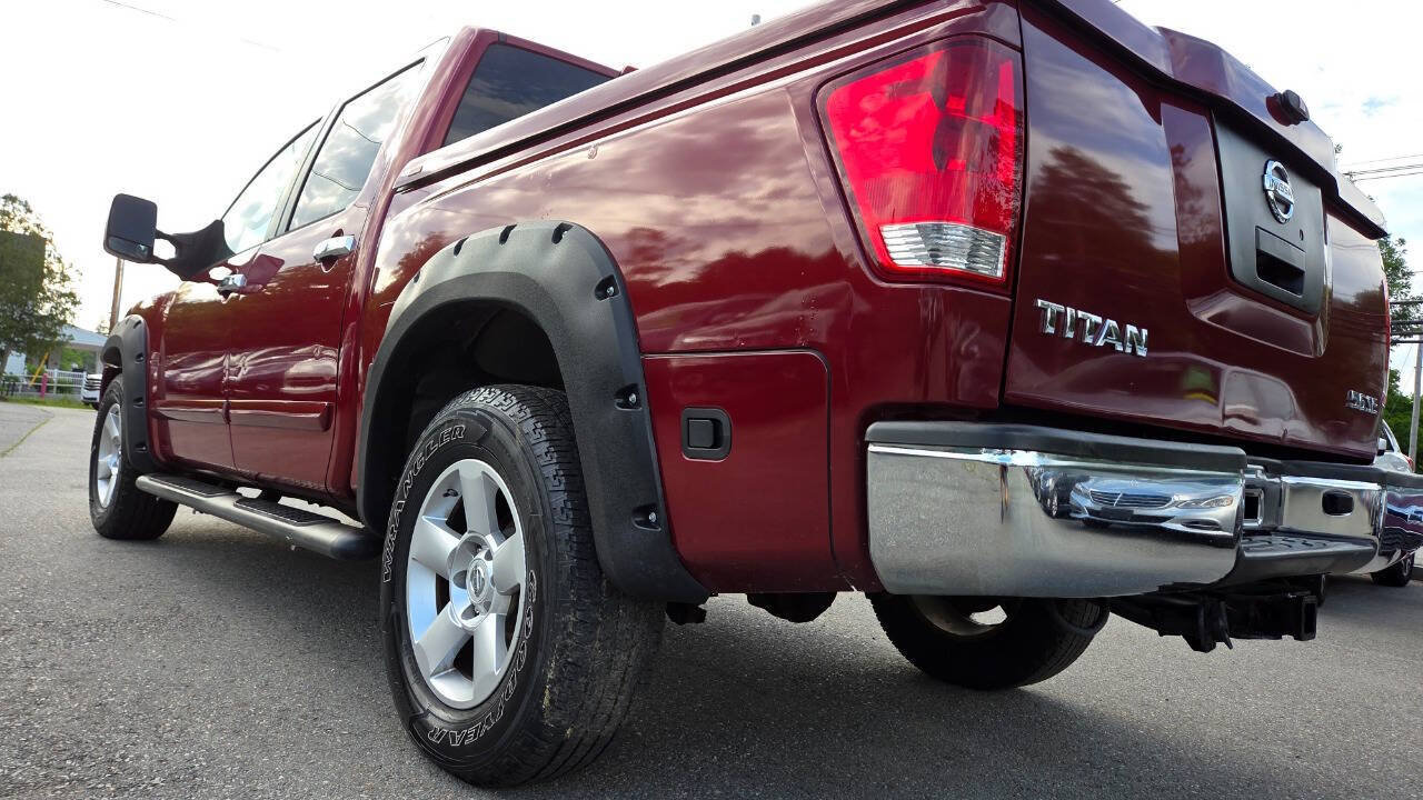 Used 2004 Nissan Titan SE w/ (Bed) Utility Bed Pkg AWD/4WD image 10