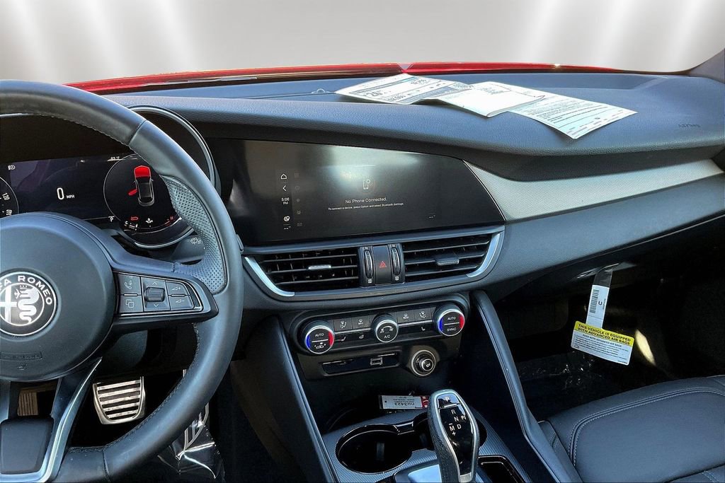 Used 2024 Alfa Romeo Giulia Ti image 9