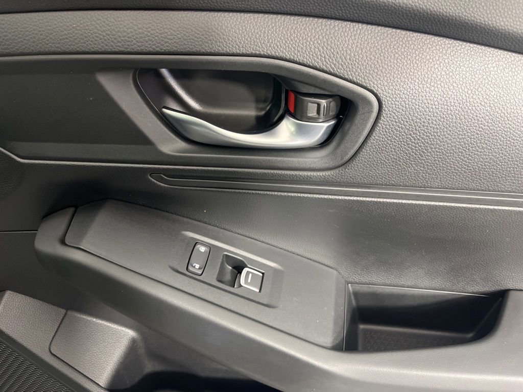 Certified 2023 Honda Accord LX image 9