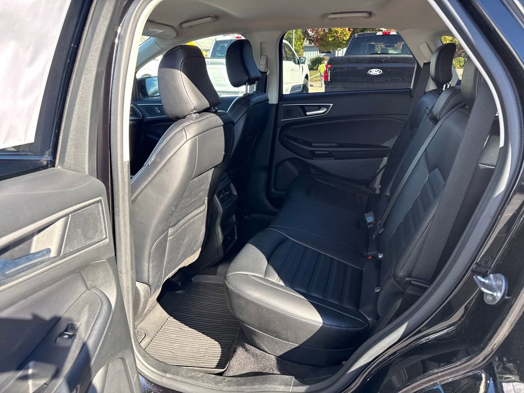 Used 2023 Ford Edge SEL image 14
