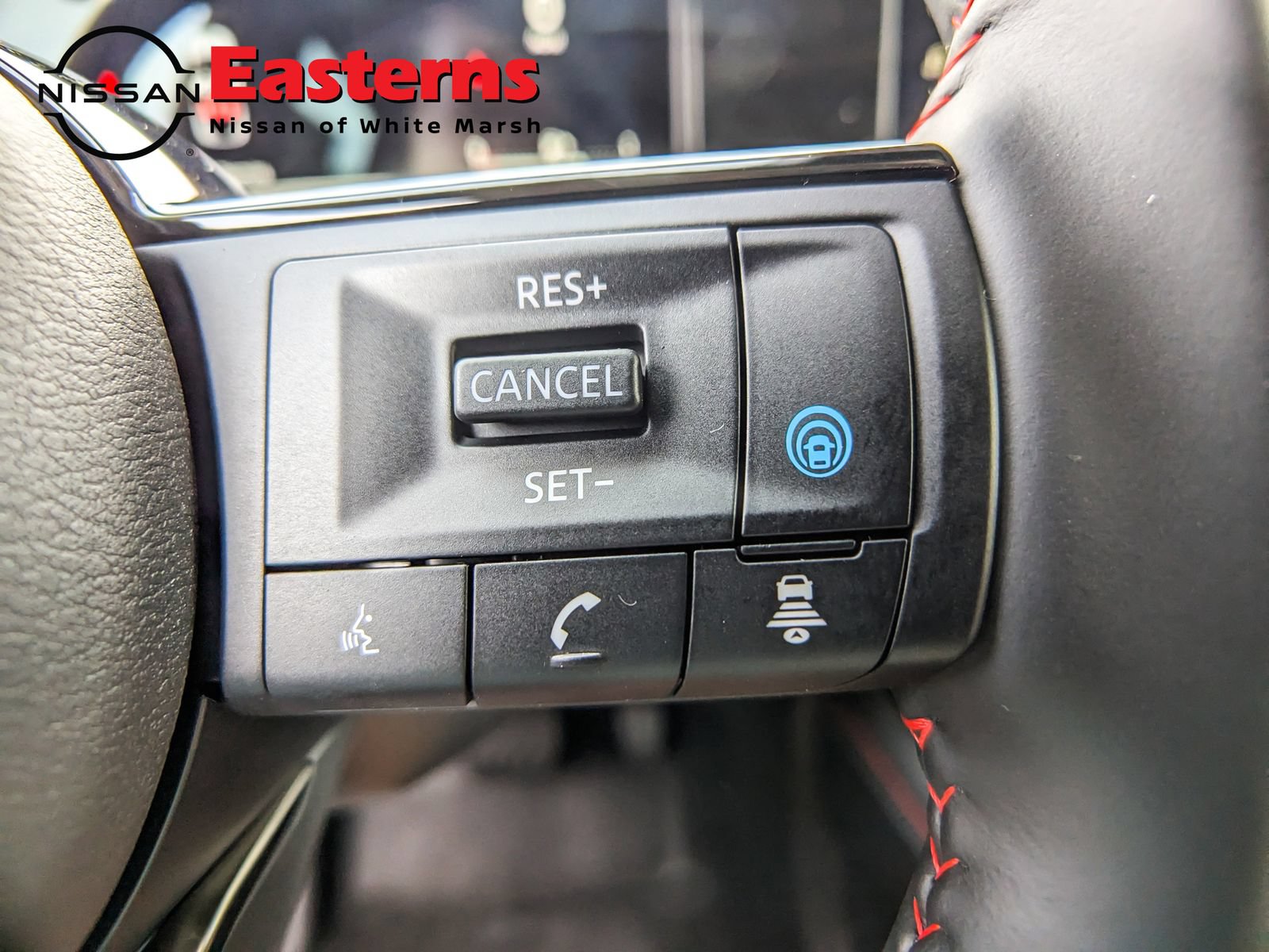 New 2025 Nissan Kicks SR w/ SR Premium Package AWD/4WD image 30