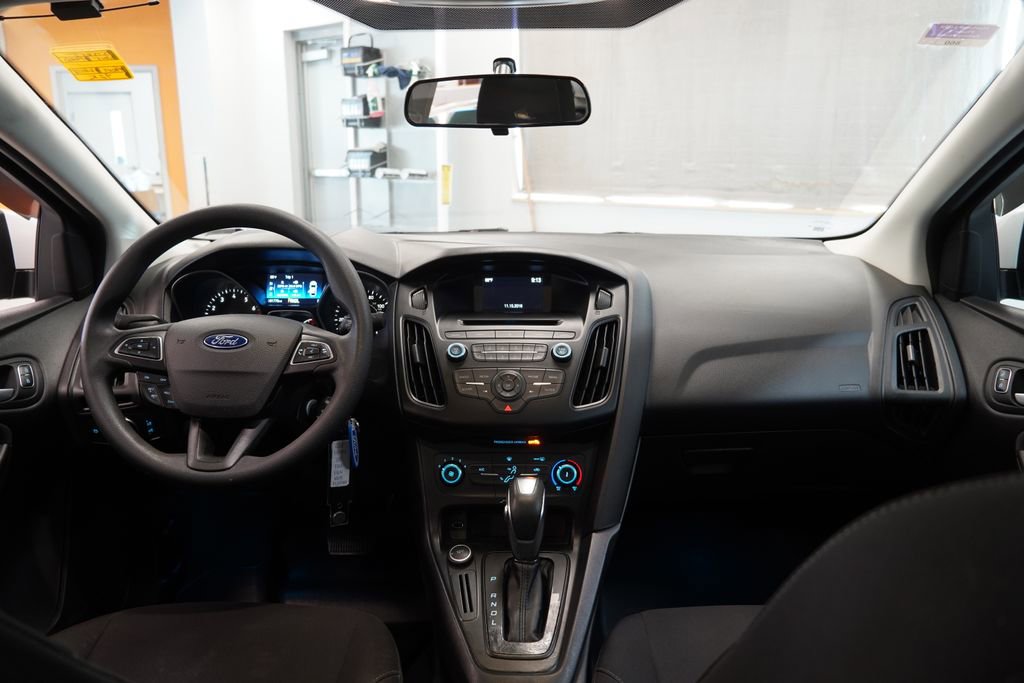 Used 2015 Ford Focus SE FWD image 19