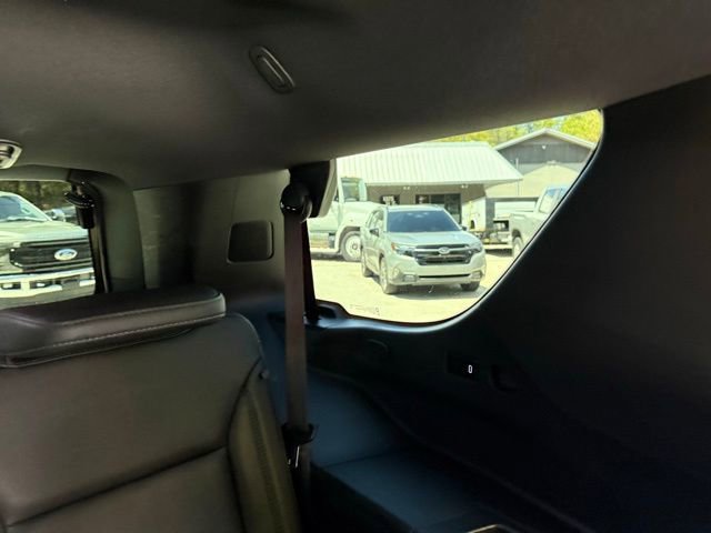 Used 2022 Chevrolet Tahoe Z71 w/ Luxury Package AWD/4WD image 72