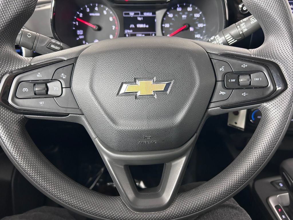 Used 2024 Chevrolet Trax LS w/ LS Convenience Package FWD image 23