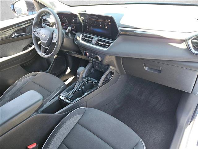Used 2024 Chevrolet TrailBlazer LS w/ LS Convenience Package FWD image 26