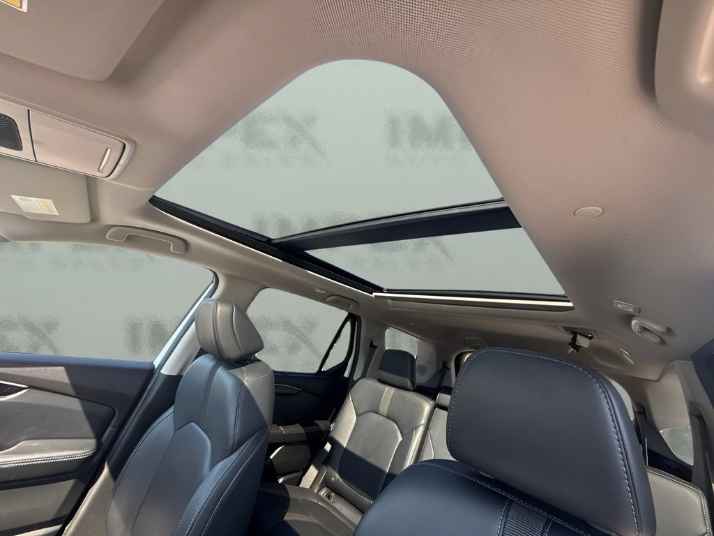 Used 2024 Honda Pilot Touring image 10