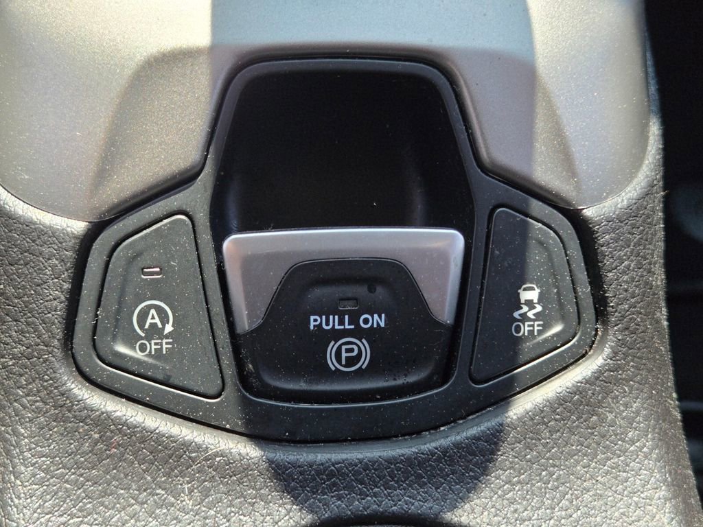 Used 2020 Jeep Compass Latitude image 28