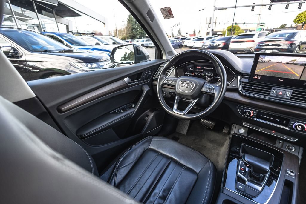 Used 2023 Audi Q5 2.0T Premium Plus w/ Premium Plus Package AWD/4WD image 21