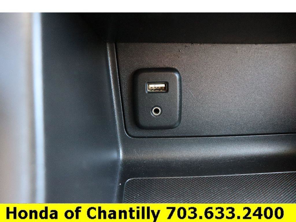 Used 2017 Chevrolet Colorado LT image 13