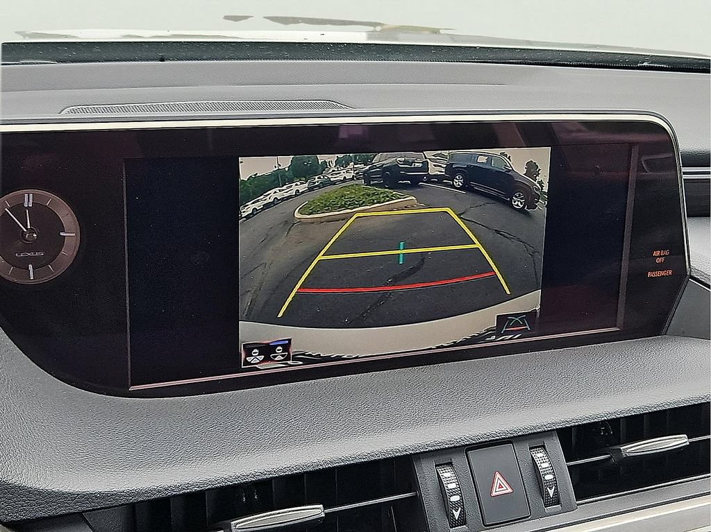 Used 2021 Lexus ES 250 w/ Premium Package AWD/4WD image 16
