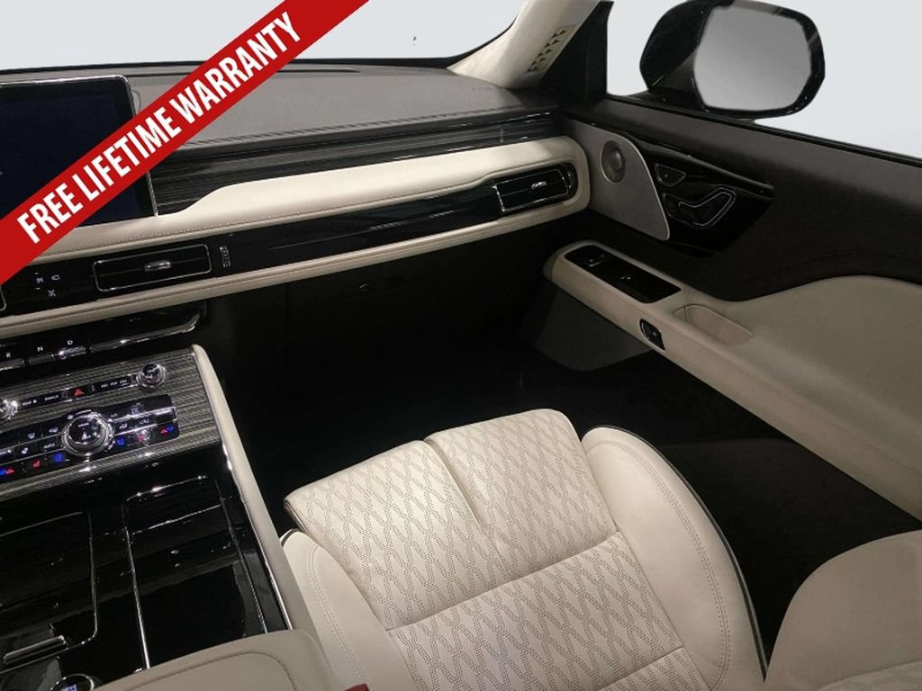 Used 2024 Lincoln Aviator Black Label w/ Jet Package AWD/4WD image 26