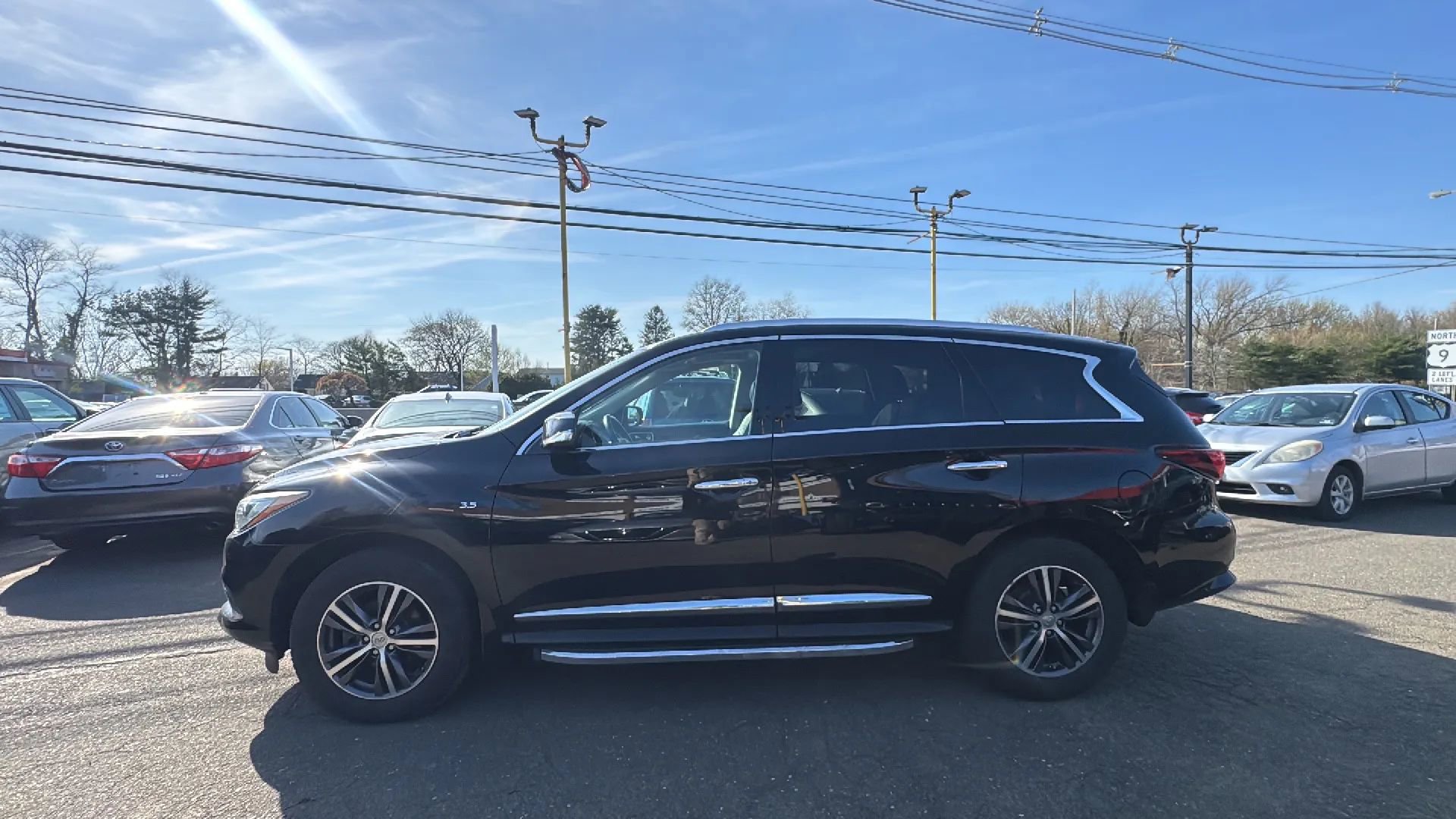 Used 2019 INFINITI QX60 Luxe w/ Essential Package image 8