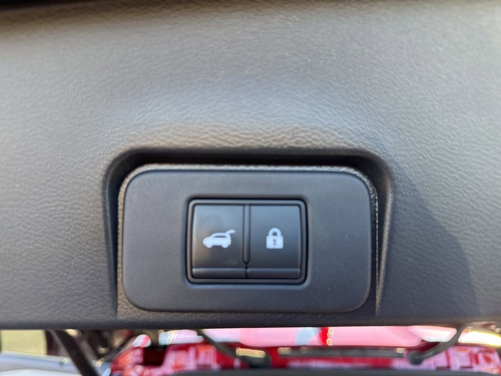 Used 2022 Nissan Rogue SL w/ SL Premium Package image 19