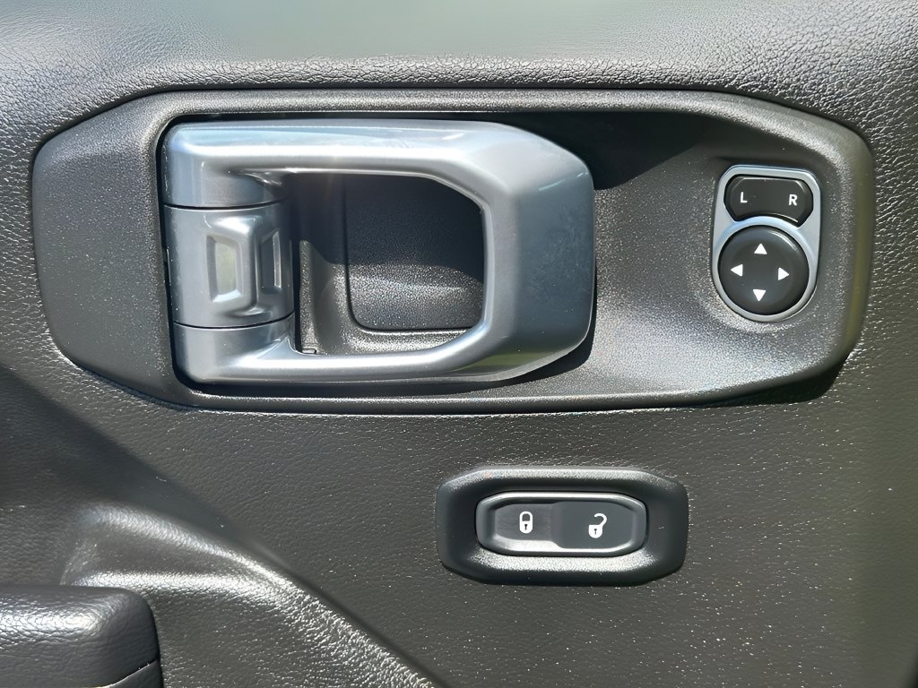 Used 2024 Jeep Wrangler Unlimited w/ Convenience Group AWD/4WD image 13