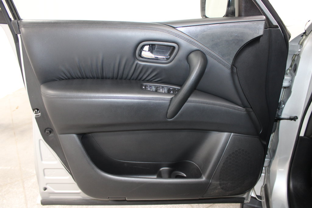 Used 2024 Nissan Armada SV RWD image 27