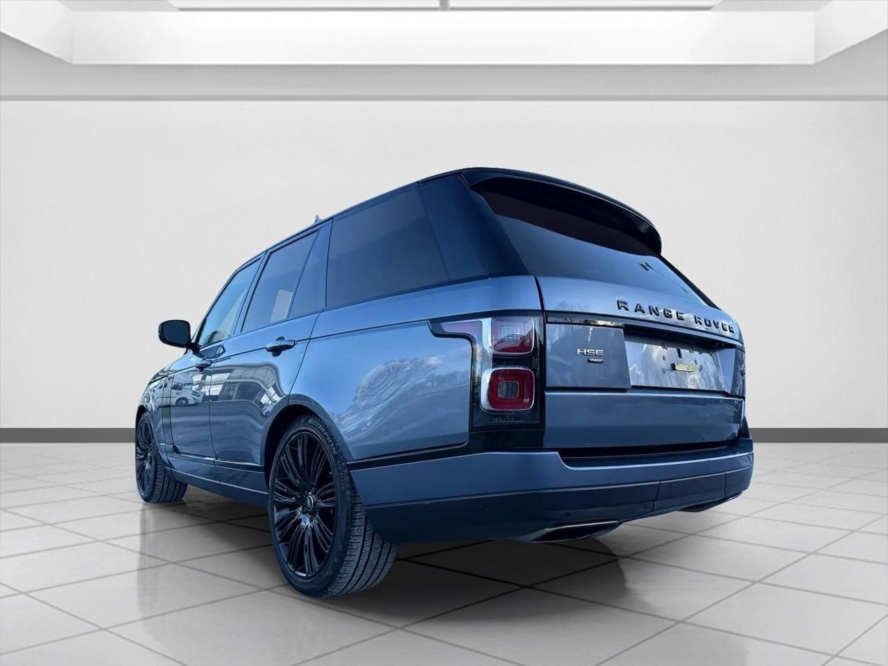 Used 2020 Land Rover Range Rover HSE image 4