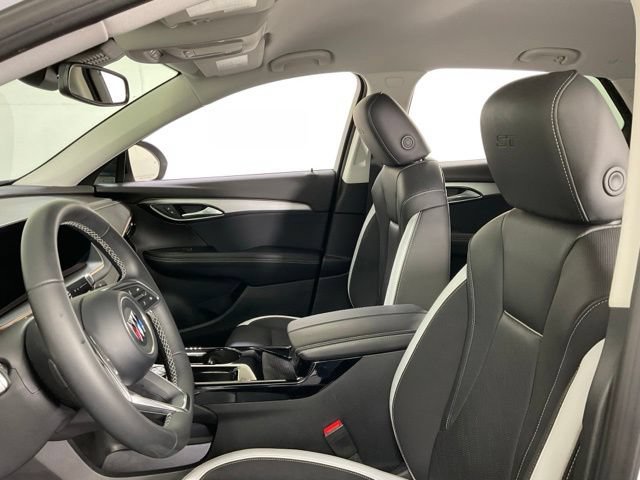 Used 2025 Buick Envision Sport Touring AWD/4WD image 30