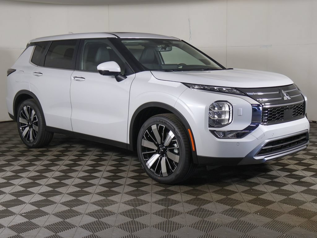 New 2026 Mitsubishi Outlander SE AWD/4WD image 2