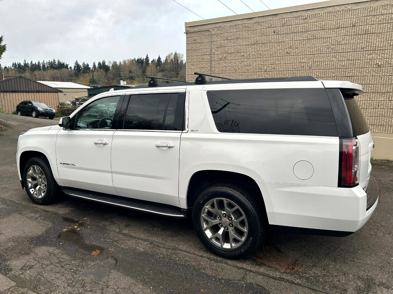 Used 2015 GMC Yukon XL SLT AWD/4WD image 7