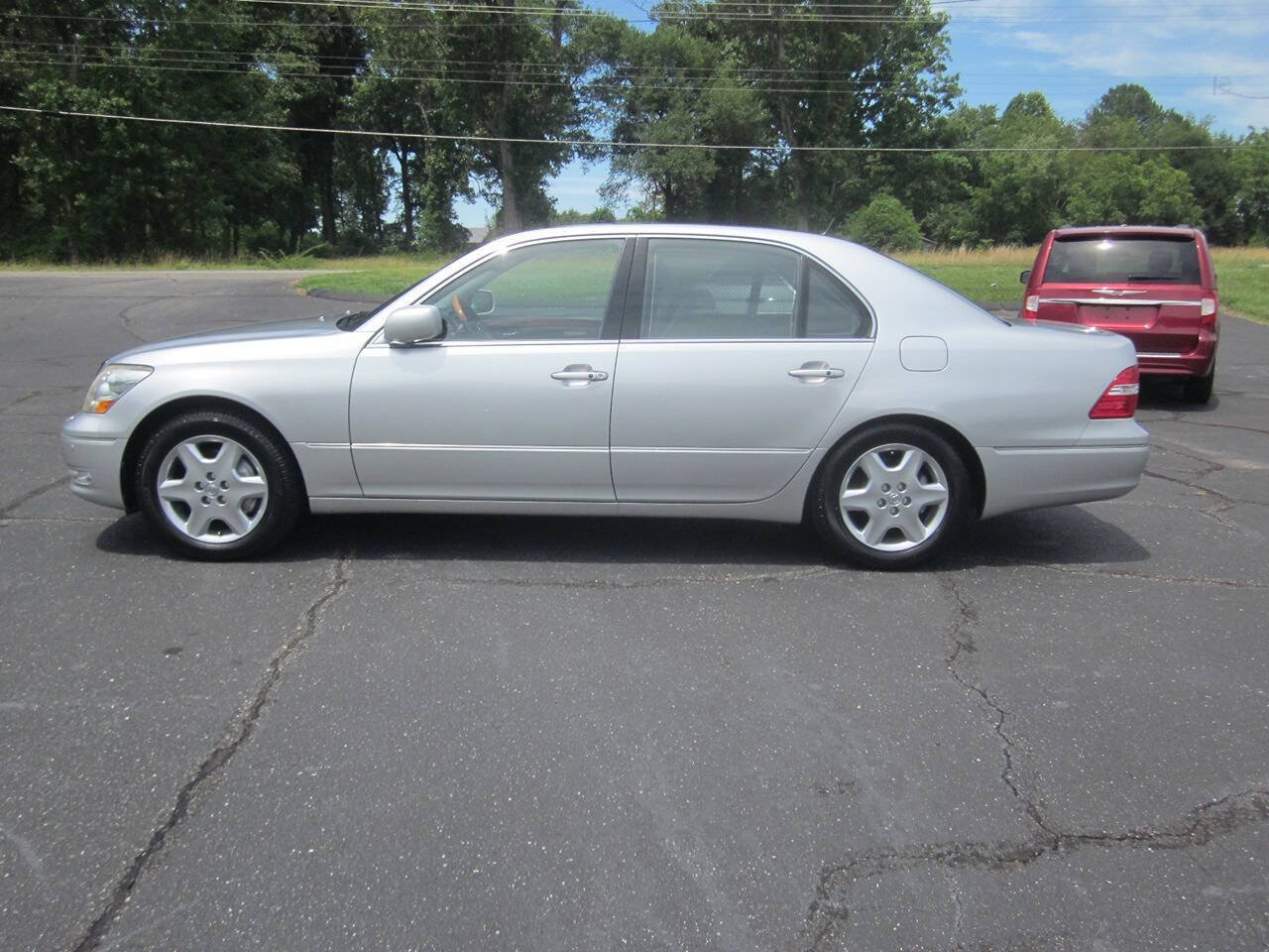 Used 2004 Lexus LS 430 RWD image 1