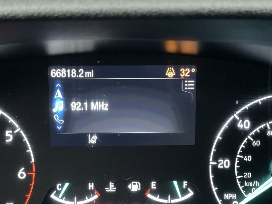 Used 2023 Ford Transit 350 XLT image 19