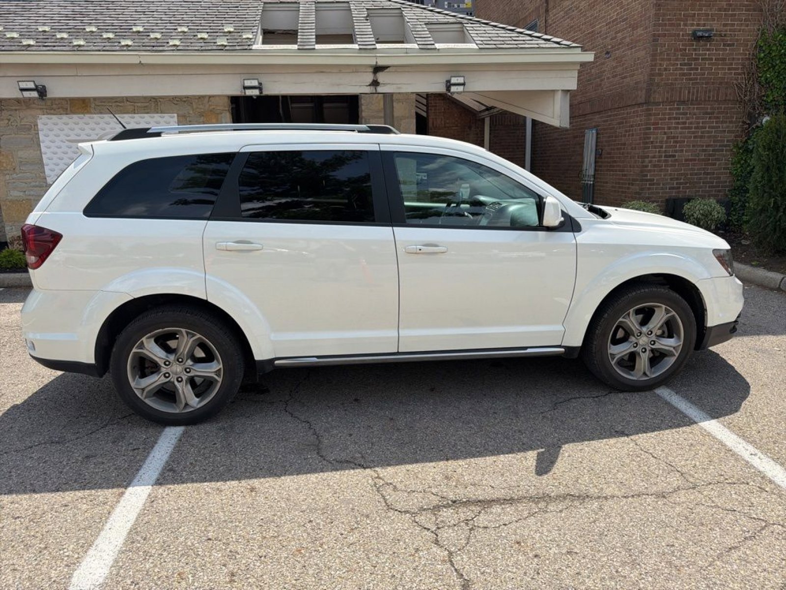 Used 2016 Dodge Journey Crossroad w/ Popular Equipment Group FWD image 11