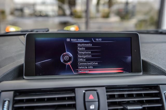 Used 2014 BMW M235i Coupe image 18