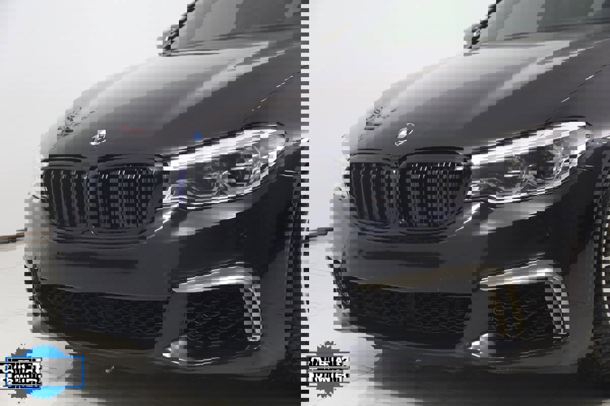 Used 2020 BMW M550i xDrive w/ Premium Package image 59