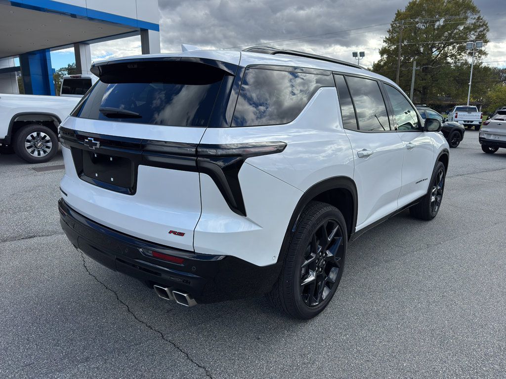 Used 2024 Chevrolet Traverse RS w/ LPO, Floor Liner Package image 4