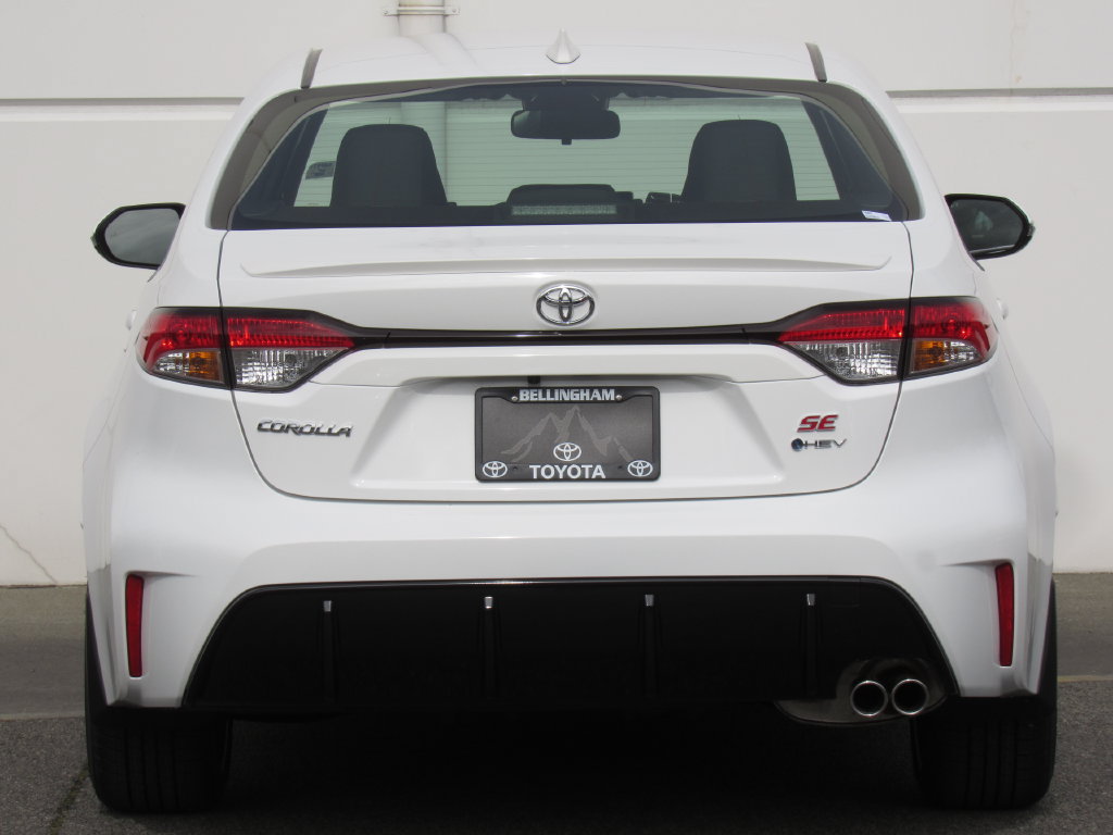 New 2026 Toyota Corolla SE w/ SE Premium Package AWD/4WD image 7