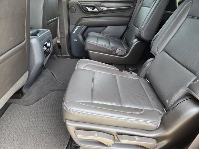 Used 2021 GMC Yukon Denali w/ Advanced Technology Package RWD image 29