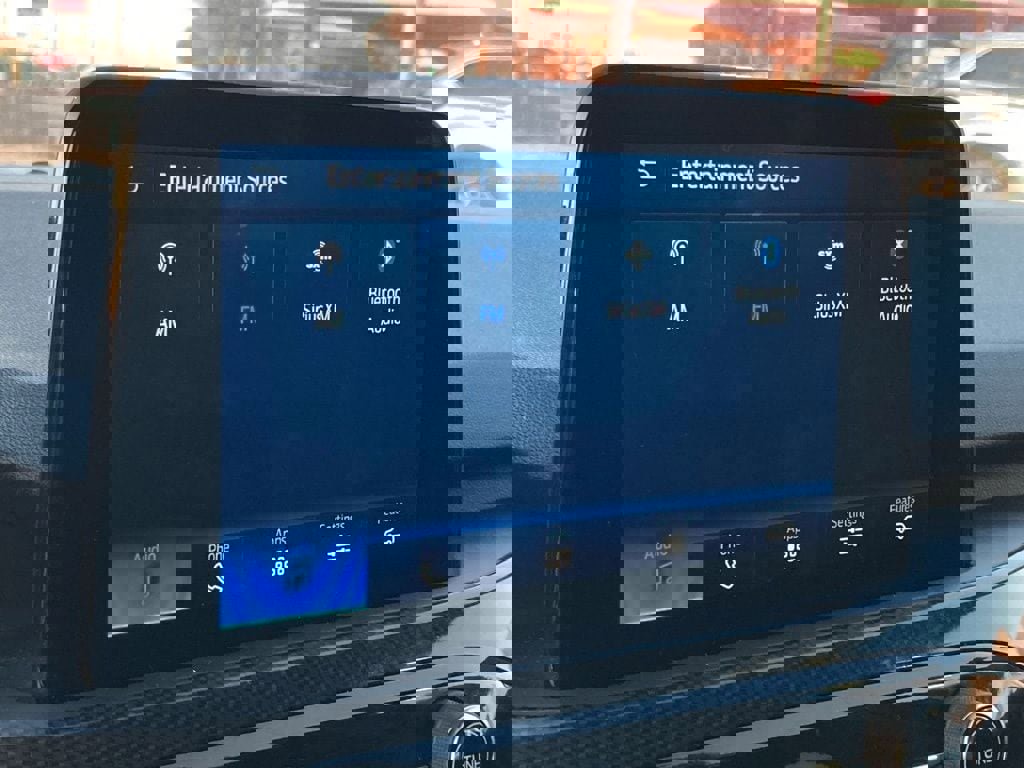 Used 2025 Ford Escape ST-Line image 17