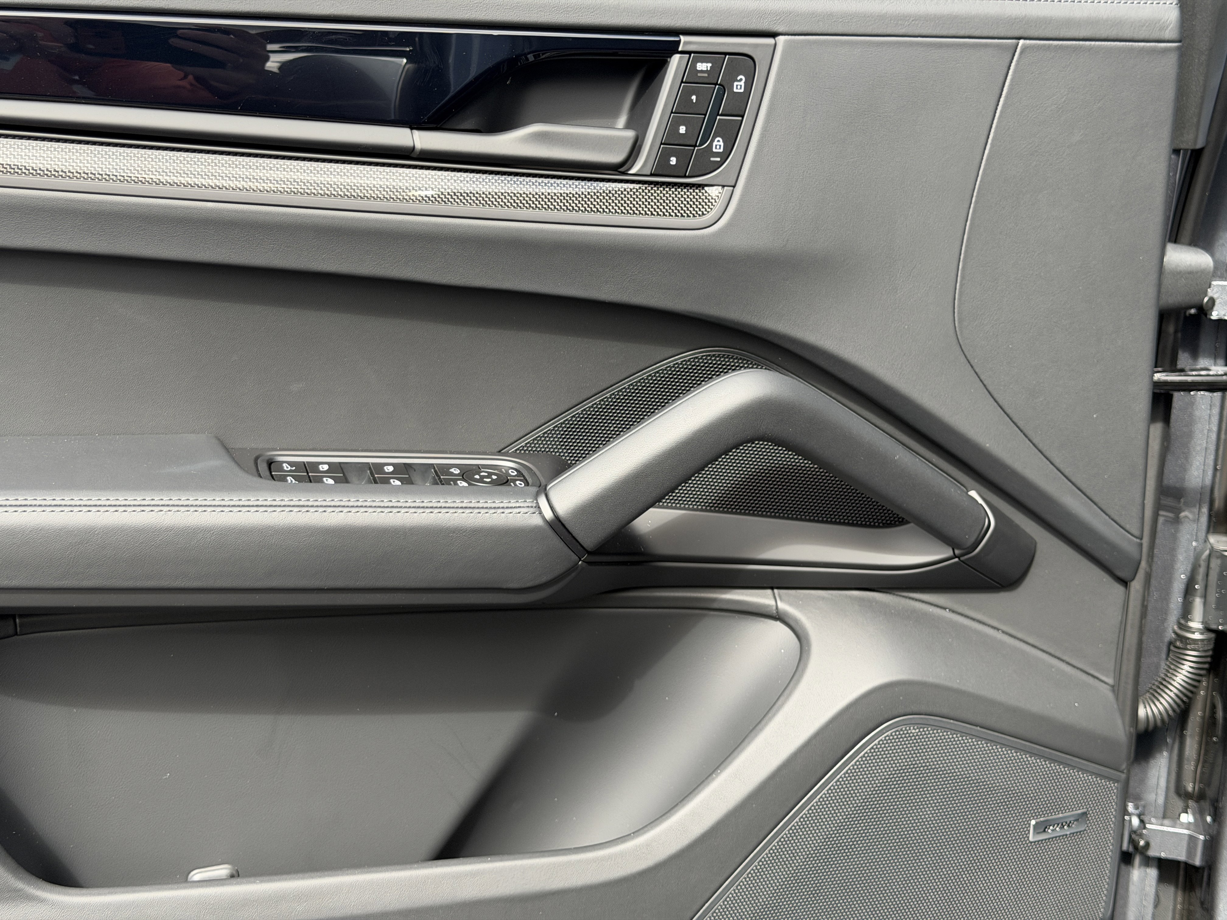 New 2026 Porsche Cayenne GTS image 22