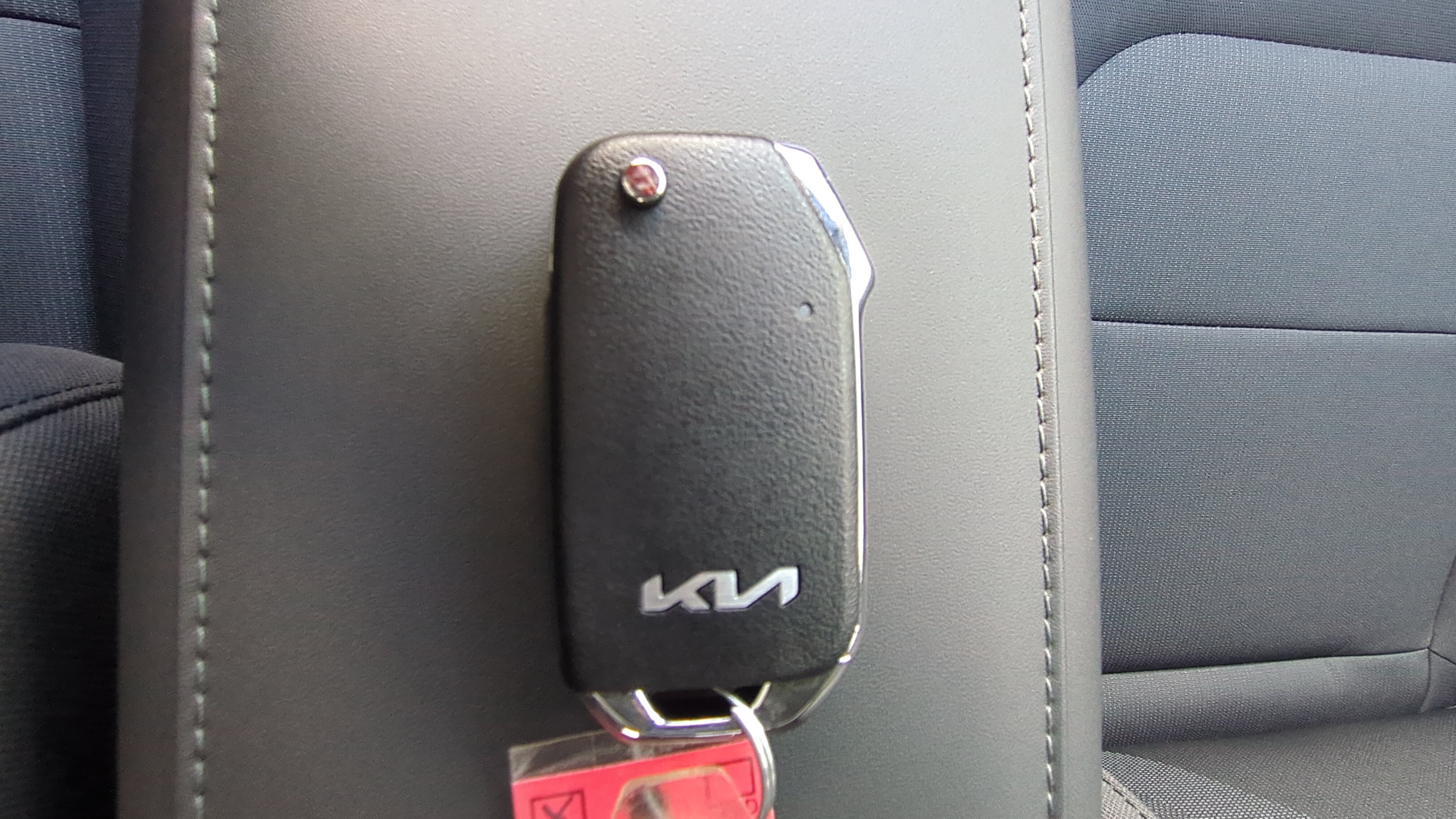 New 2026 Kia Niro LX FWD image 24