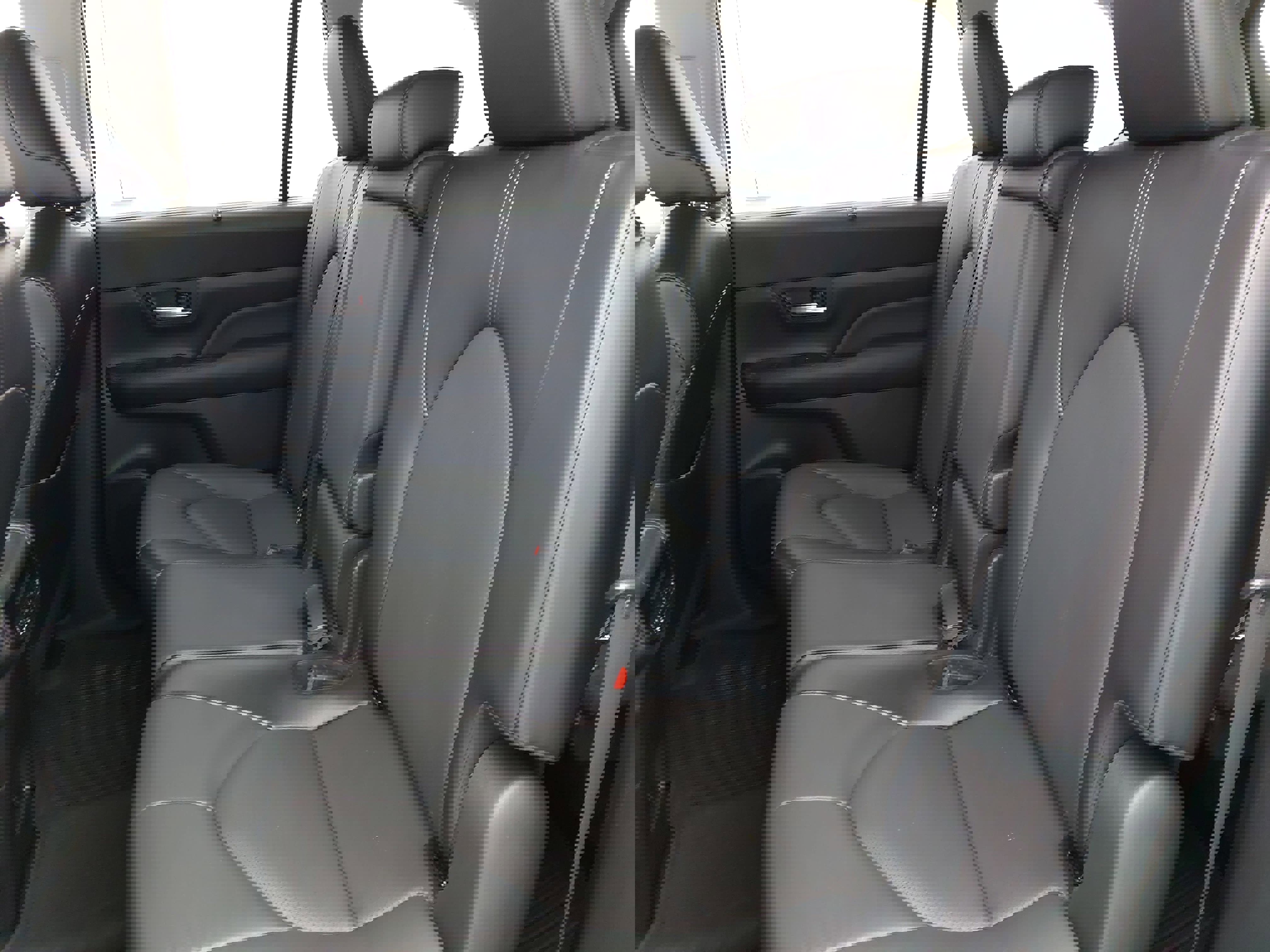 Used 2024 Toyota Grand Highlander AWD image 18