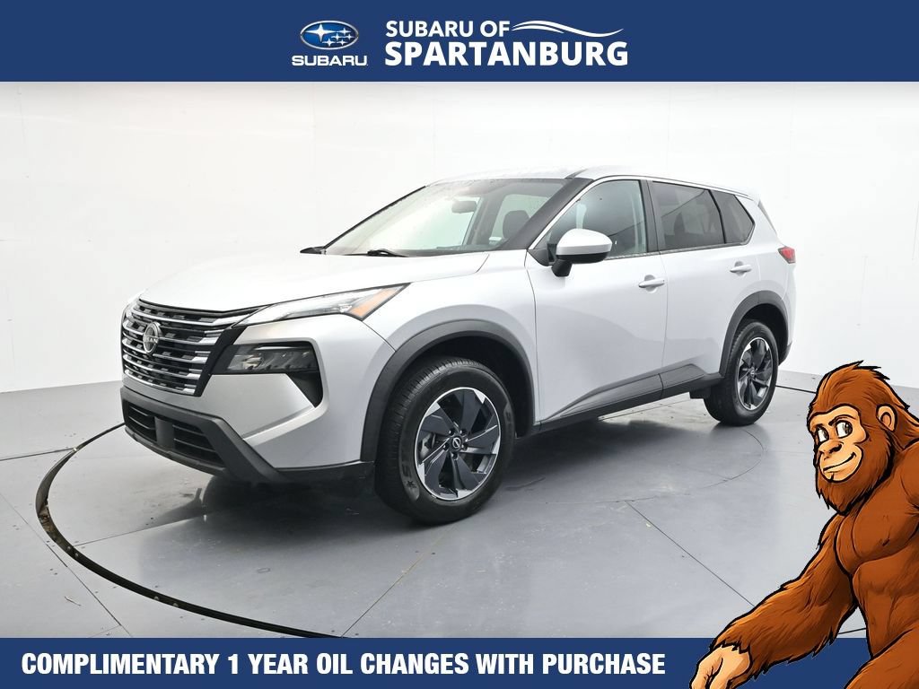 Used 2024 Nissan Rogue SV FWD image 3
