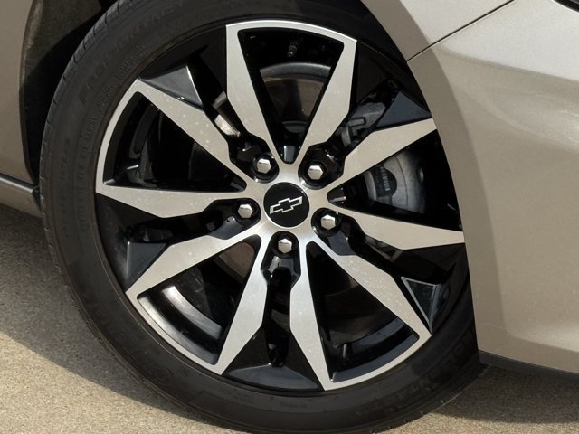 Used 2025 Chevrolet Malibu RS FWD image 31